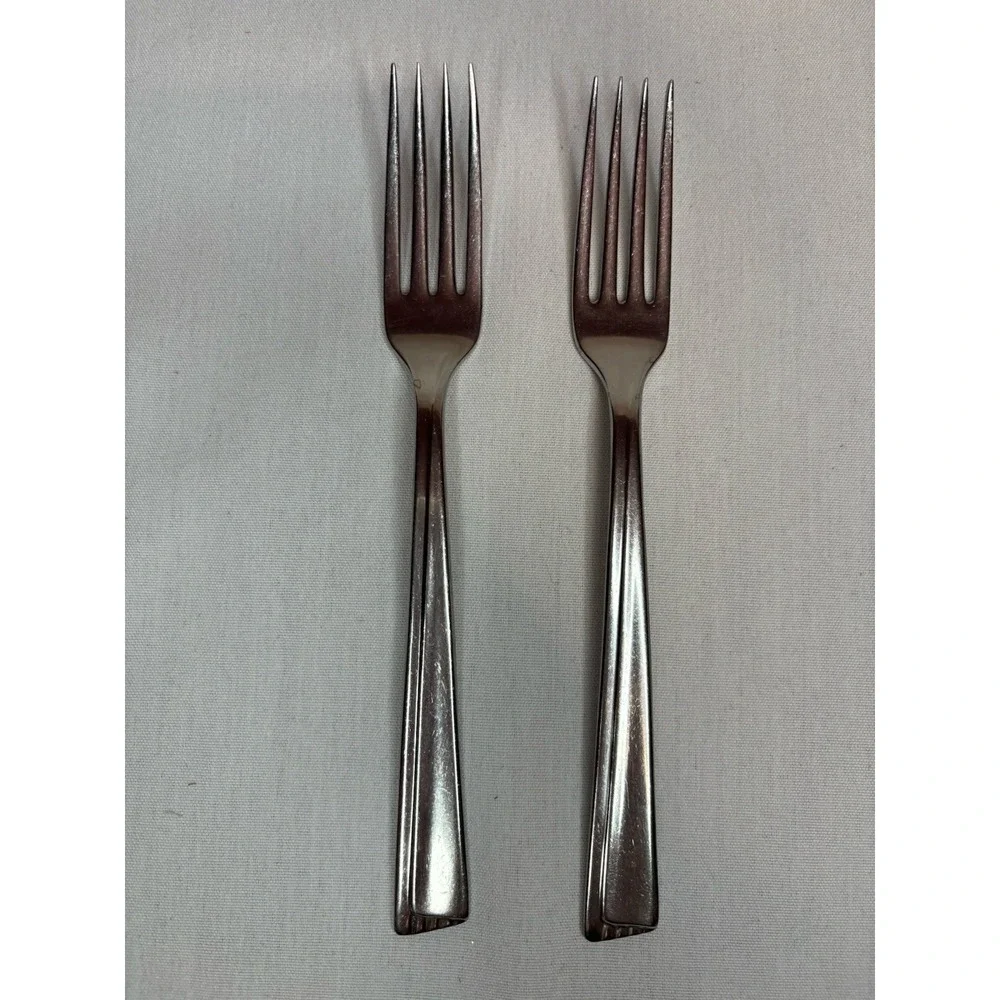 WM Rogers Stainless Steel‎ Forks Set of 2 Silver Solid Handle
